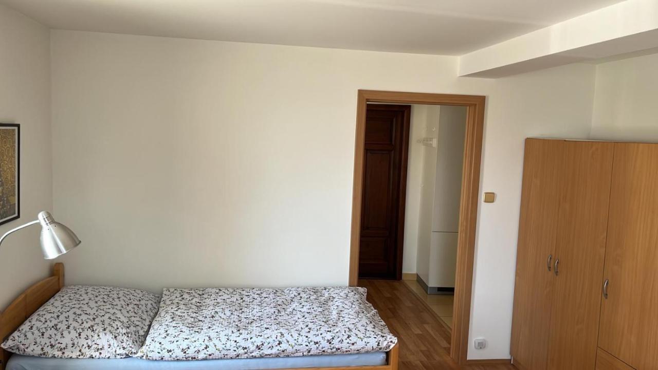 Apartman Hotel Vomocil Bystre Экстерьер фото